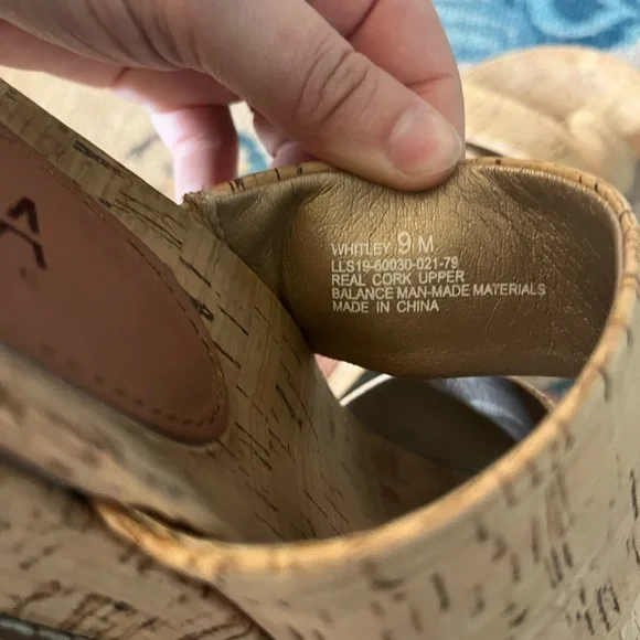 Lucca Lane Whitley Sandals - Picture 5 of 6